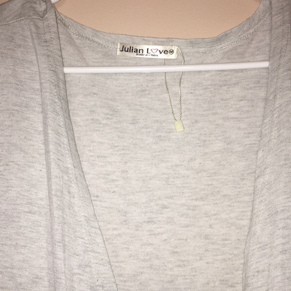 Cute Grey kimono - Picture 2 of 5